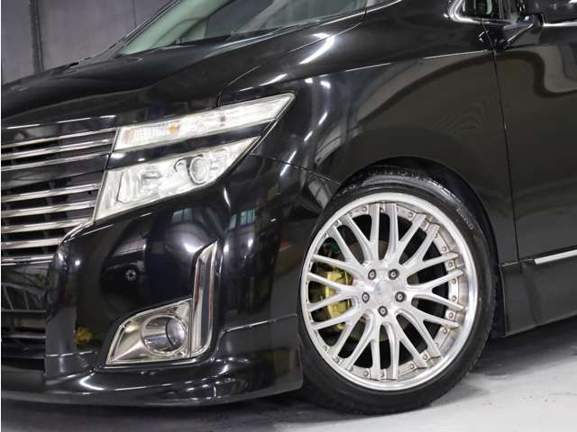 カスタムカー専門店◆ASP◆アルミホイールから車高調など有名ブランドパーツを多数使用したお車の販売を行っております。クラウン　セルシオ　マークX　プリウス　アルファード　ヴェルファイアなどカスタム専門