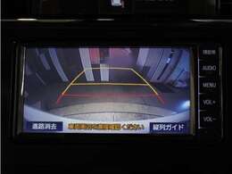 【バックカメラ】後退時も安心。リバース連動で画面が切り替わるのでとっても便利。