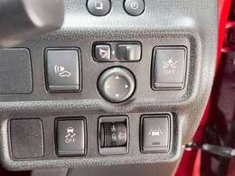 自動衝突被害軽減ブレーキ搭載車です！障害物センサーも付いてます！