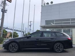 安心と信頼の納車前点検をShizuokaBMWでは全車で実施致しております。納車前100項目点検または、法定12ヶ月点検を全車で実施しております。点検・整備費用はもちろん、車両本体価格に含まれております。