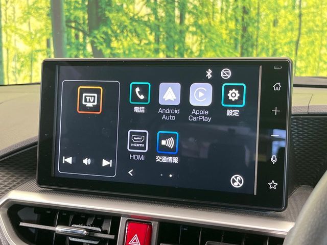 【ディスプレイオーディオ】ナビ機能搭載の他、お持ちのスマートフォンと連携して、ナビやbluetoothでの音楽再生が可能です♪デザインはもちろん操作性も良好！
