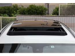 パノラミックスライディングルーフ