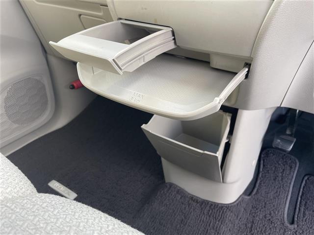 店頭在庫以外にも全国約4万台※の在庫から、ぴったりな1台をご提案します！※2023年10月現在の在庫台数です。売約済の可能性があります。