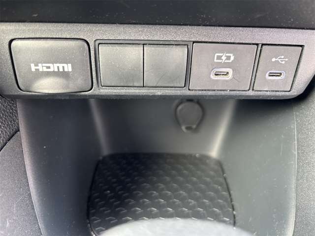 ★ご購入後も安心！カミタケモータースの安心長期保証I★　　★カミタケモータースの在庫車には全て新車登録から5年間と3年間の保証がついております★　　★お車に不調がございましたら、何でもご相談下さいませ★