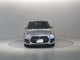 修復歴やクルマの状態を「トヨタ認定車両検査員」が1台1台クルマの状態をチェックして、結果を点数で表示しています　この車両は総合4点/外装C/内装Bです