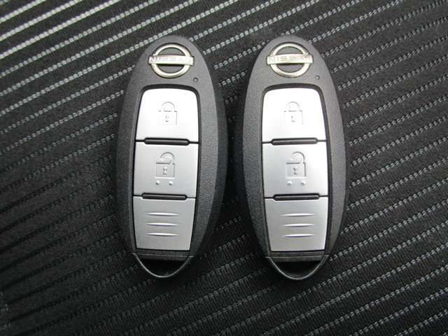 『インテリジェントキ-』機械的な鍵を使用せずに車両のドアの施錠/解錠、エンジン始動が可能なシステムです！