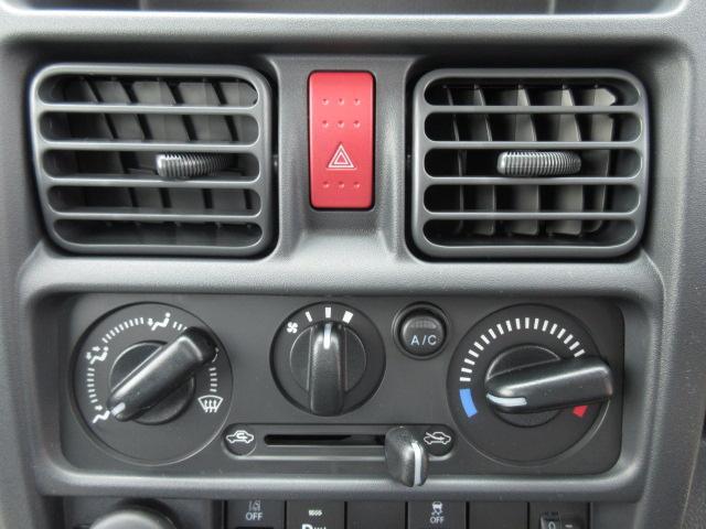 こちらのお車はご来店いただける方のみの販売に限らせていただきます。また、車両の状態・装備等は現車優先とし、ご確認いただきます。ご契約手続きは店頭にてお願い致します。