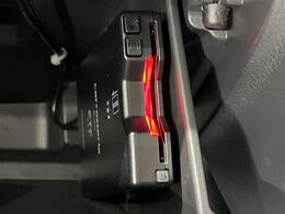 【ETC】高速道路の料金所をストレスなく通過！話題のスポットやサービスエリアに多い「スマートIC」利用時は必須のアイテムです。当店でセットアップを実施、ご納車当日からすぐにご利用いただけます！