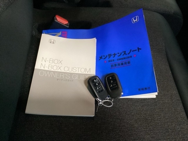 スペアキーもそろっているので家族と共有することができ、紛失・破損した際も迅速な対応ができるので安心です。取扱説明書やメンテナンスノートもそろっています。