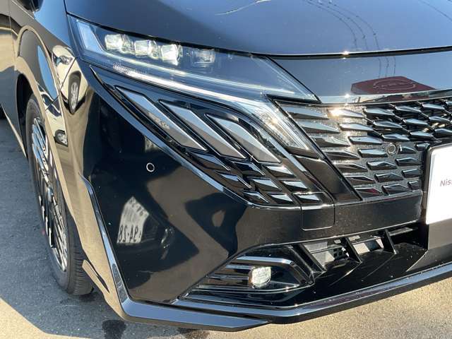 LEDヘッドライト仕様で夜間時の走行も明るく見やすいです