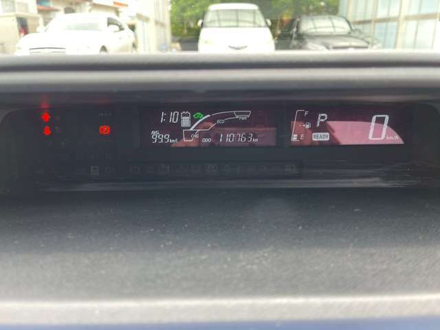 気になるお車がありましたら右の電話番号から直接お店にお問い合わせください。支払方法から車両情報、状態までなんでもご説明させて頂きます。スタッフ一同ご連絡お待ちしております。