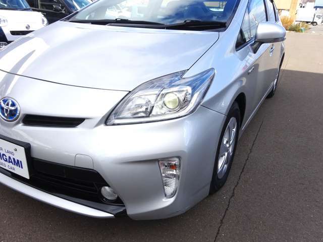 とても明るくて夜間も安心のHIDヘッドライト☆