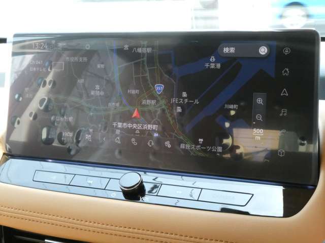 今では必需品のアイテム！日産純正メモリーナビ！知らない道もナビがあれば安心！フルセグも付いてます！お客様のカーライフを快適にサポートしてくますね♪