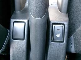 運転席シートヒーター付きです。