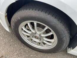 お客様が安心して中古車を購入できるよう、中古車の価格や品質の適正な情報を提供し、近年問題となっております修復暦の偽り・メーター改ざん車の排除に努めています。