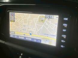 7型ナビ　フルセグ　バックカメラ　Bluetooth　DVD/CD　再生