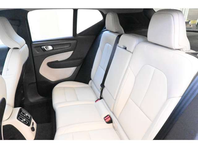 詳細お問い合わせは、VOLVO　CAR 姫路まで。079-292-5481