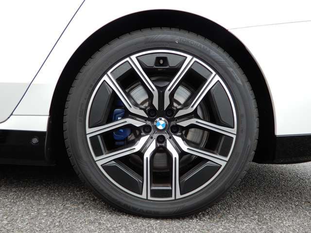 左後リヤ 285/40R20