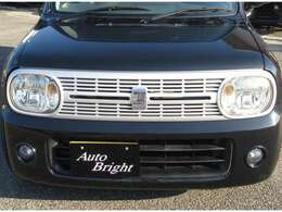 同型ラパンのリミッテドグレード限定のお洒落なフロントグリルに変更しました！！