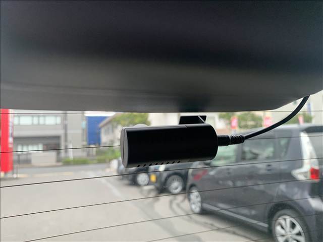 お客様へ気持ち良く新しいカーライフがスタートできます様に、全車手洗いにて丸洗い洗浄を真心をこめて徹底的に施しております。是非一度他社さんとお比べください！