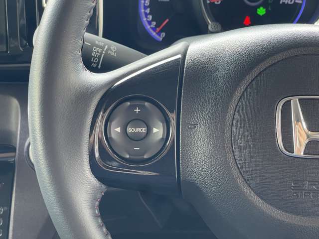 当社は中部運輸局指定工場も完備しておりますので、ご納車前にはベテランの整備士がしっかりと細部まで点検・整備を実施します！ご納車後のアフターサービスも全国チェーンの『ホリデー車検』など充実の設備で安心
