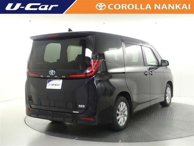 荷物をたっぷり載せて広々ドライビング♪夏でも冬でも、アウトドアやショッピングを思い切り楽しみましょう！