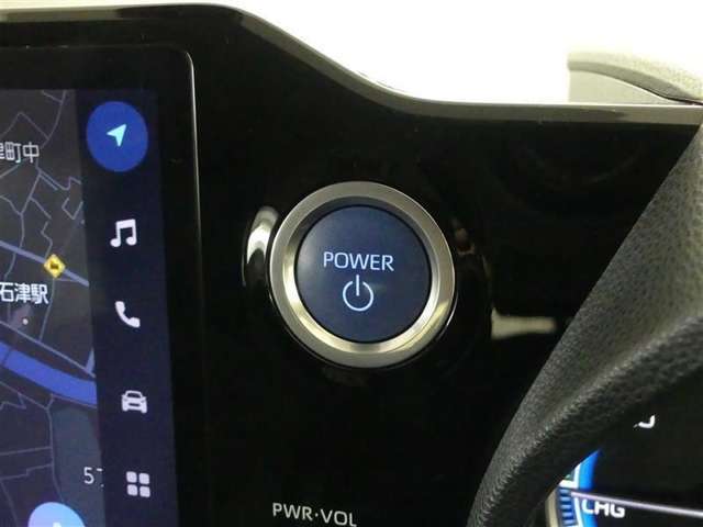 イモビライザー内蔵のスタートシステム。