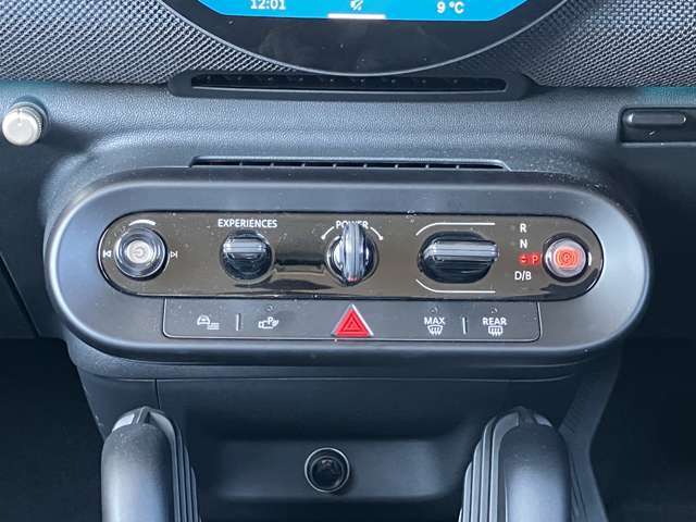 スイッチ類も綺麗な状態です。