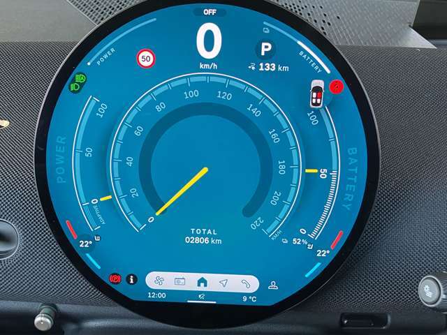 内外装ともきれいな状態です。