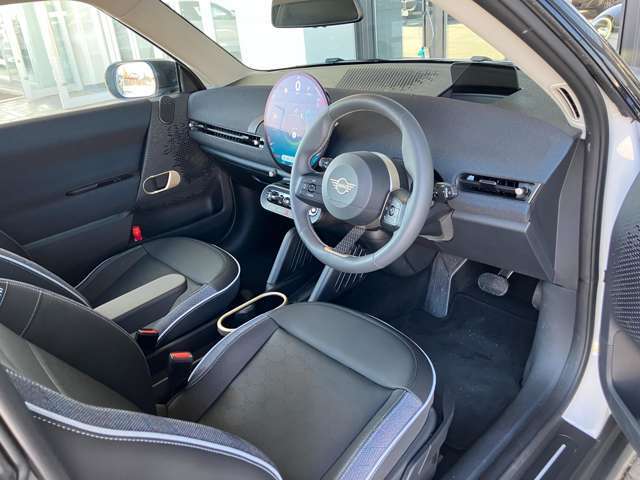 ハンドル操作がダイレクトにタイヤに伝わり、キビキビとした運転が楽しめます。