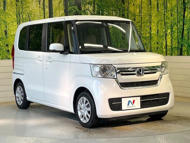 大好評のボディコーティング「弾スプラッシュコート」もご納車までに施工可能。通常のガラスコートと異なる、耐久年数6年の無機質ガラスコーティングが、ボディをキレイな状態に保ってくれます。