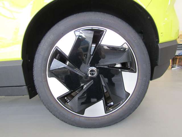 20インチ 5スポーク エアロ (ダイヤモンドカット/ブラック)