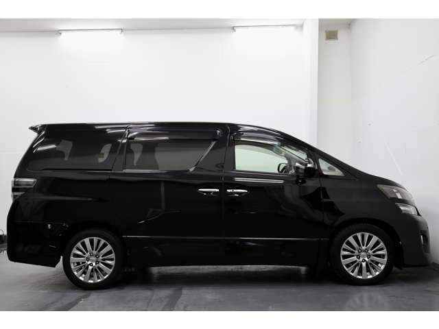 【ミニバンに特化した安心の保証システム】アイカーでは、ミニバンのウィークポイントをカバーする最長3年保証サービスを完備。万一の際もアイカーピットまたはお近くの整備工場でアフターサービスを受けられます。