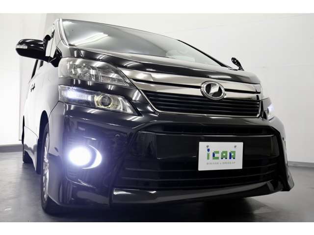 【安心と品質へのこだわり】ありがちなキズやヘコミなども、アイカーグループの板金・美装スタッフが丁寧にリペアして納車いたします。中古車だからこそ「安心」と「品質」に徹底してこだわっています。