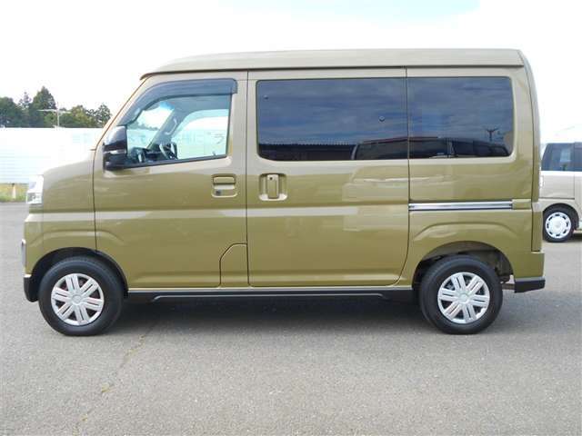 写真ではわかりづらい車輌状態もお電話頂ければご説明させて頂きます。