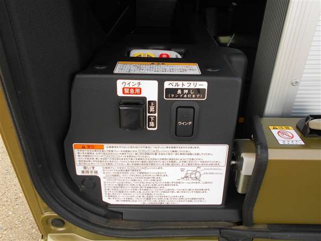 ネットでは伝えきれない車輌の良さが多々ございますので、ぜひ一度お客様の厳しい目でお確かめください。ご来店はお気軽に！お待ちしております。