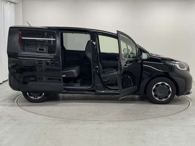 地域最大級の普通車登録済未使用車専門店です。独自のノウハウで全台お買い得価格にて展示中です★