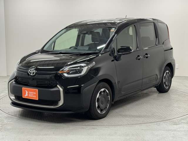 【主要装備】ディスプレイオーディオプラス　パノラミックビューモニター　ACコンセント　レーダークルーズコントロール　5人乗り仕様　衝突軽減ブレーキ　誤発信抑制機能　車線逸脱警報　両側電動スライドドア★