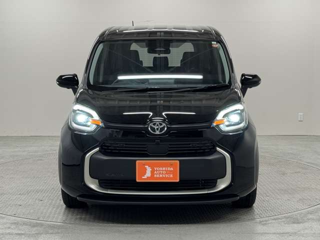 【主要装備】ディスプレイオーディオプラス　パノラミックビューモニター　ACコンセント　レーダークルーズコントロール　5人乗り仕様　衝突軽減ブレーキ　誤発信抑制機能　車線逸脱警報　両側電動スライドドア★