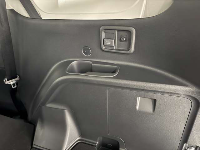 当車両にご希望のメーカーオプションが装備されていない、価格は気に入ってるが車体色が気に入らない、などのお悩みも解決致します★お取り寄せ可能ですので、是非ご相談ください★