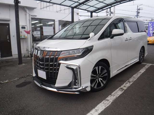 お支払いをローンでお考えの方は、お得な車検パックのご契約で、実質年率3.9％をご利用いただけます。次回の車検代行、エンジンオイル交換3回が無料、撥水コーティングなどが付いたお買い得プランです。