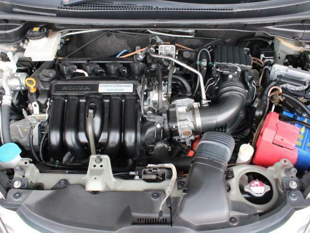★1.5L直列4気筒DOHC16バルブ＋モーター★JC08モード燃費31.4km/L（カタログ値）★