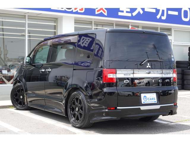 女性にも安心してお乗りいただけるよう、車内の清掃には特にこだわり、メーカー販売時の状態に近づける為に妥協は致しません！！