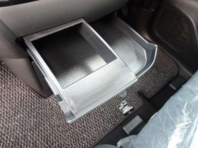 小物置きもありますよ！