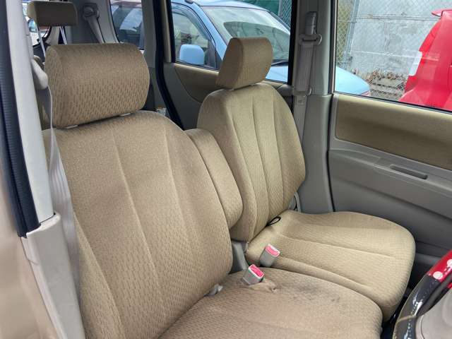 リーズナブルな車輌を豊富に取り揃えております。ぜひ一度ご来店下さい。お待ちしております。