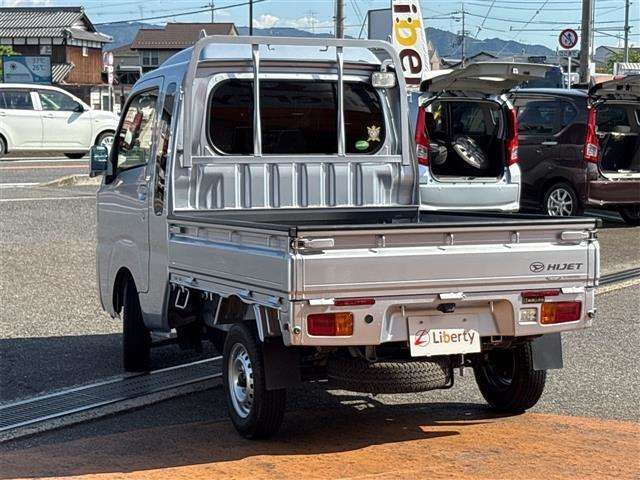 ■□■□■ 万が一のキズヘコミも迅速に対応いたします！！ 自社鈑金工場を持っているので、自社で修理いたします！！ 仲介料がかからないので安いんです！！ ■□■□■