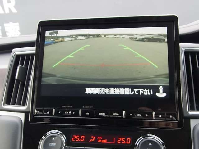 10.1型ナビ画面にマルチアラウンドモニター画像を表示できます。