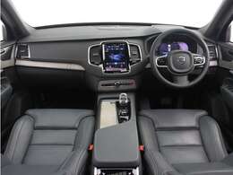 ボルボのフラッグシップモデル、プレミアム・7シーターSUV XC90。Googleを搭載し、ラグジュアリーを極めたSUVで、至福の時をお過ごしください。