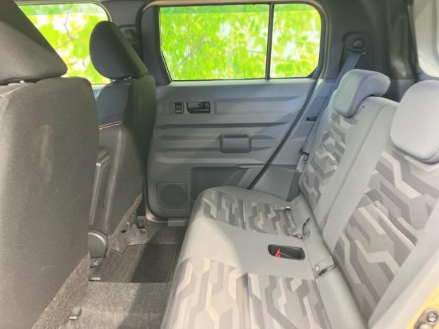 WECARSでは各商談席に大型モニターをご用意しております！見やすい大画面でゆったりと全国の在庫をご覧いただけます！是非ご来店お待ちしております！