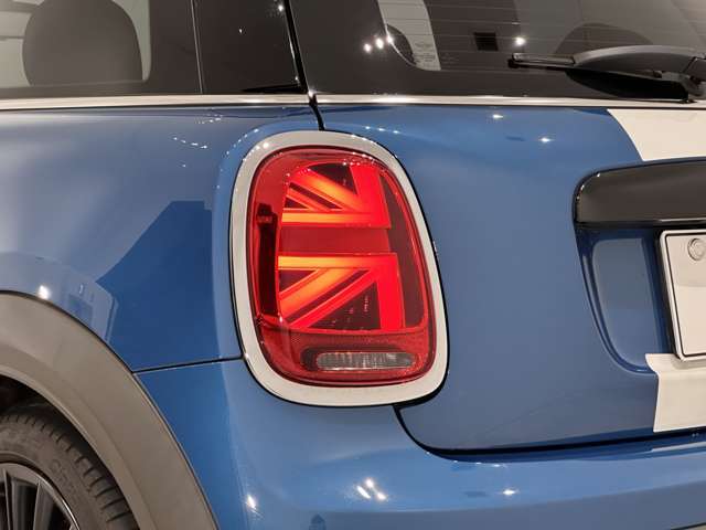 ユニオンジャックテールライト